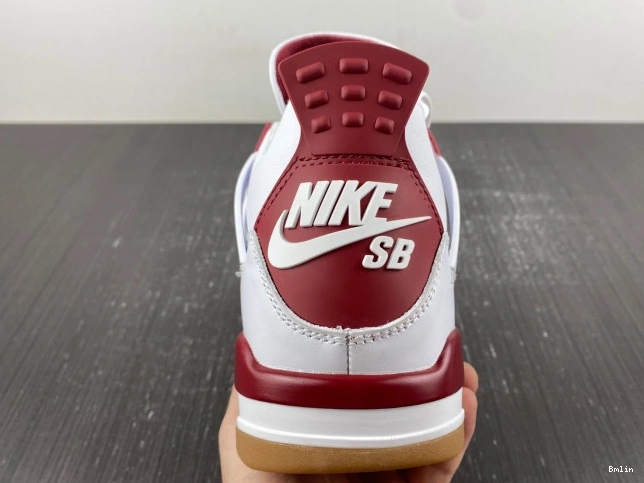 Bmlin shoes Retro Pine Red SB 4 Jordan DR5415-160 0630